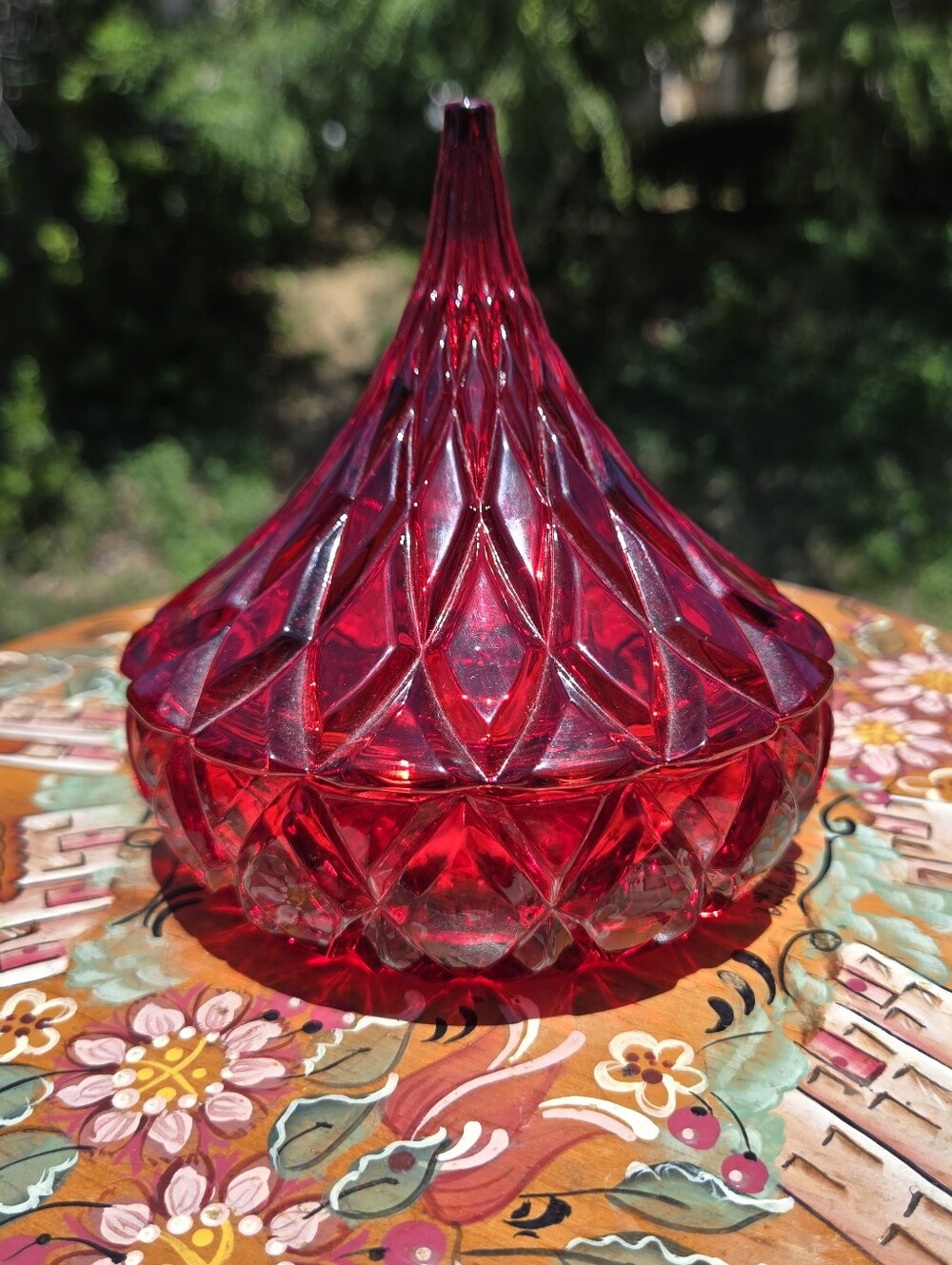 VTG Shannon Ireland Ruby‎ Red Lead Crystal Kiss Shaped Candy Dish Romantic